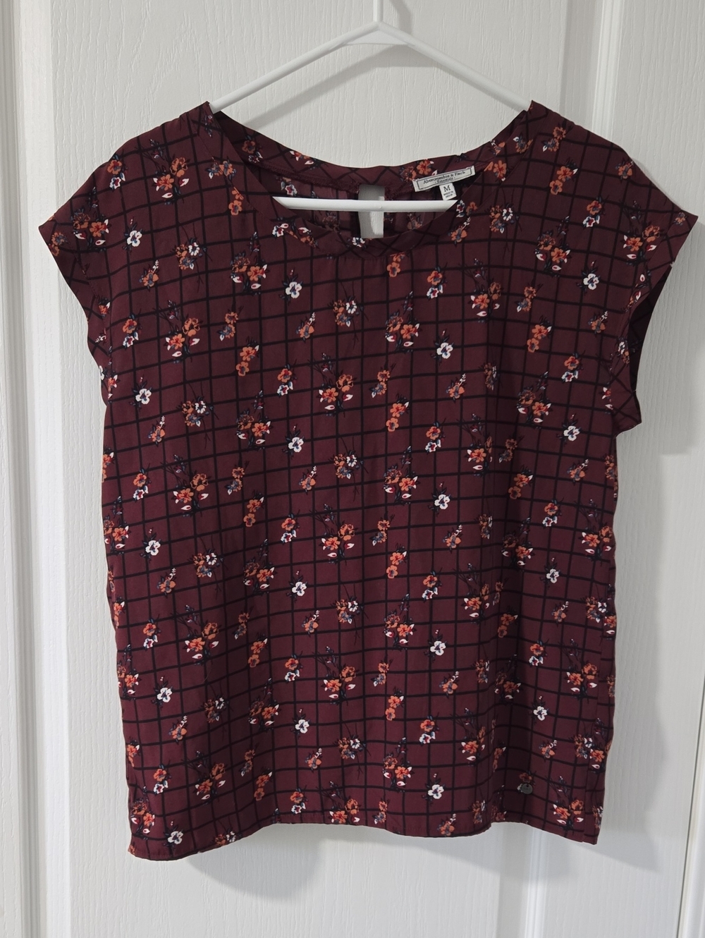 Abercrombie & Fitch Sz M Burgundy Floral Grid Cap-Sleeve Top